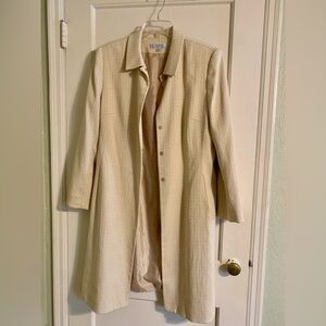 Tahari Arthur S Levine long coat size 16